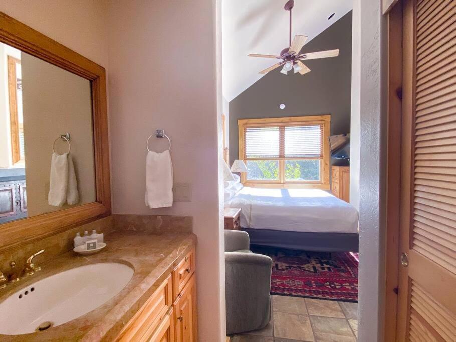 2 Bedroom Condominium - Luxury Skiin And Out Telluride Exterior photo