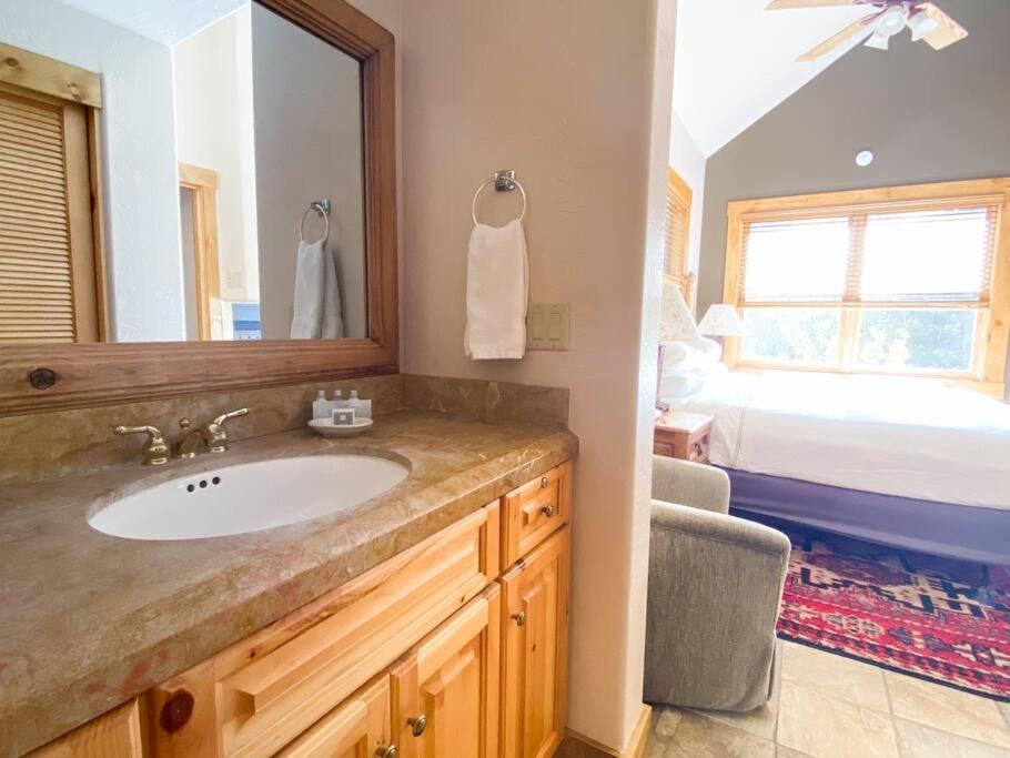 2 Bedroom Condominium - Luxury Skiin And Out Telluride Exterior photo